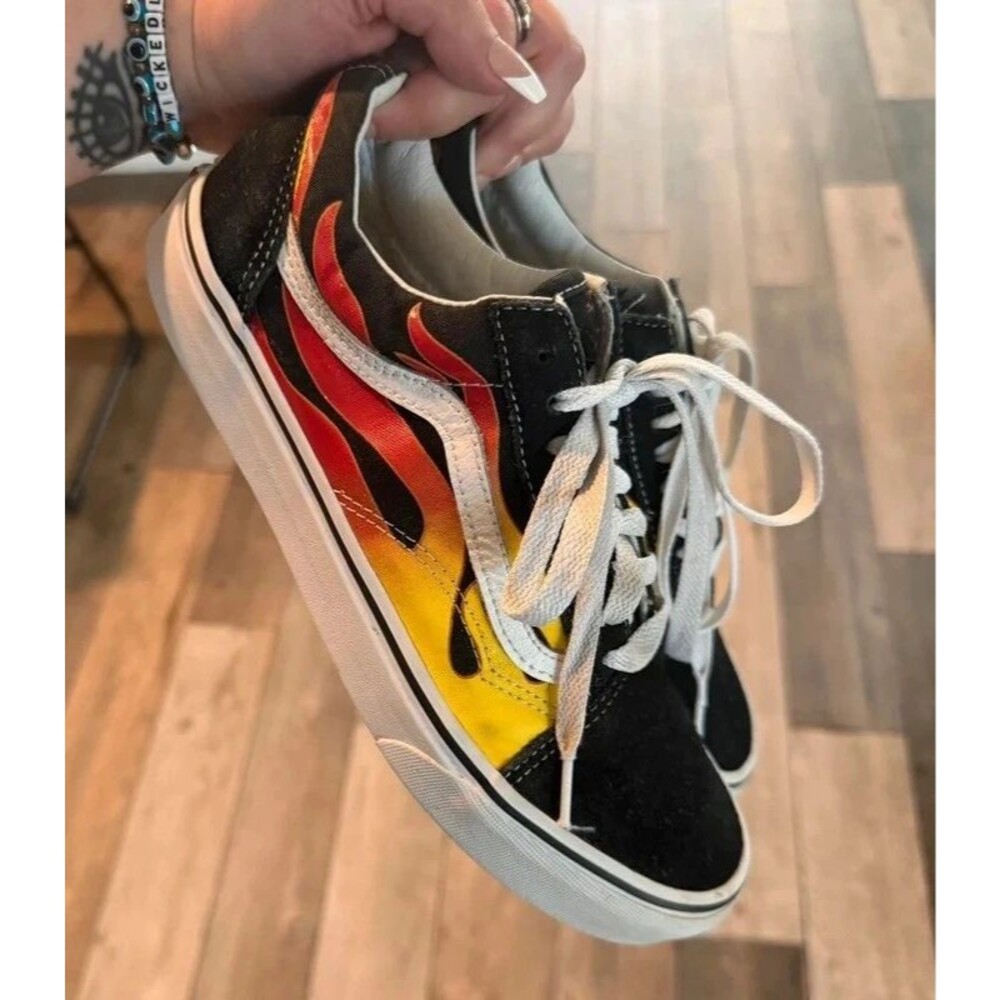 Rare Old Skool Vans with Flames Shoes Mens 8 / Womens 9.5